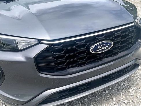 Used 2024 Ford Escape ST-Line w/ Tech Pack #1 AWD/4WD image 30