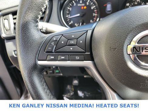 Used 2019 Nissan Rogue SV image 31