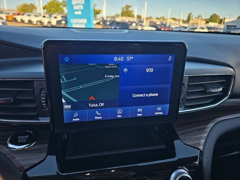 Used 2024 Ford Explorer Limited image 26