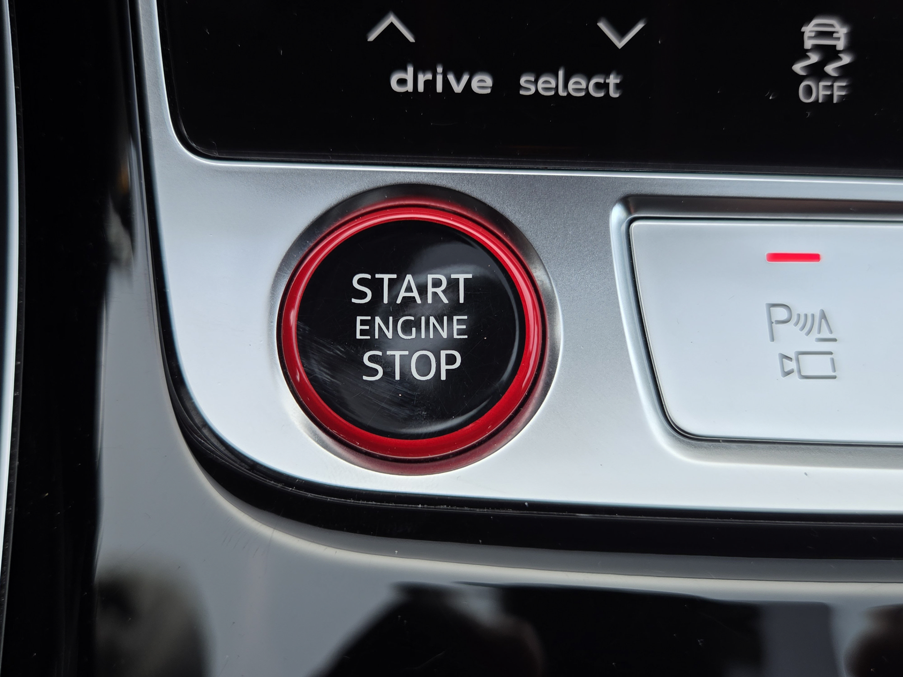 Used 2024 Audi S8 AWD/4WD image 26