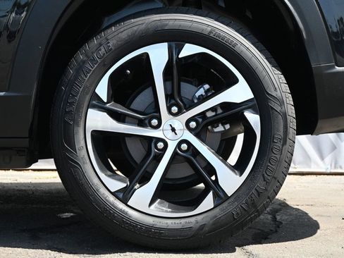Used 2024 Chevrolet Trax RS w/ Driver Confidence Package FWD image 9