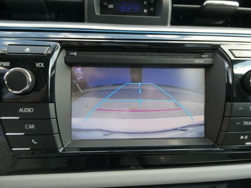 Used 2015 Toyota Corolla LE FWD image 20