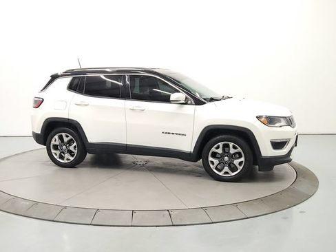 Used 2018 Jeep Compass Limited w/ Navigation Group FWD image 9