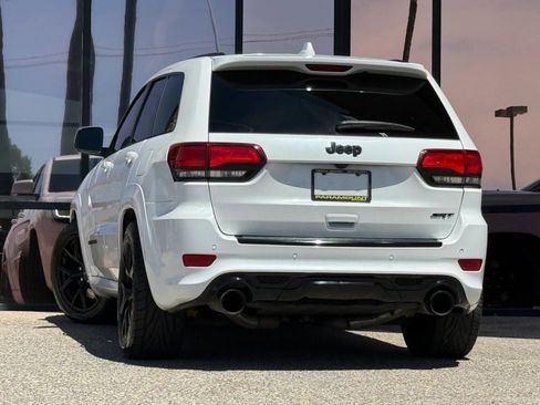Used 2019 Jeep Grand Cherokee SRT image 8