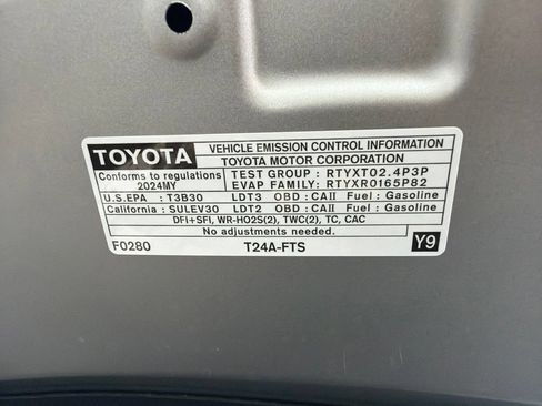 Certified 2024 Toyota Grand Highlander FWD image 37