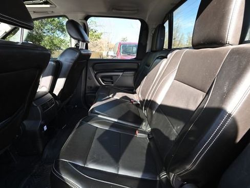 Used 2015 Nissan Titan PRO-4X image 11