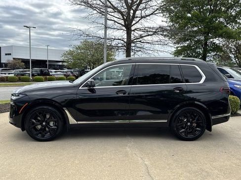 Used 2025 BMW X7 xDrive40i AWD/4WD image 2