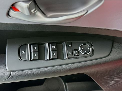 Used 2024 Kia Forte LXS image 15