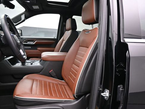 Used 2023 GMC Sierra 1500 Denali Ultimate image 12