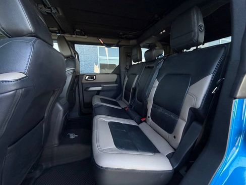 Used 2023 Ford Bronco Wildtrak AWD/4WD image 24