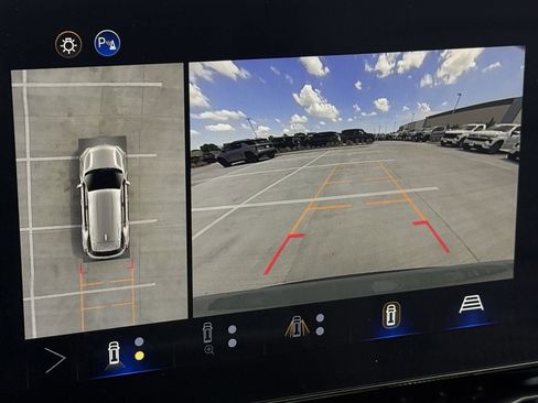 New 2026 Chevrolet Equinox LT w/ Safety and Technology Package image 16