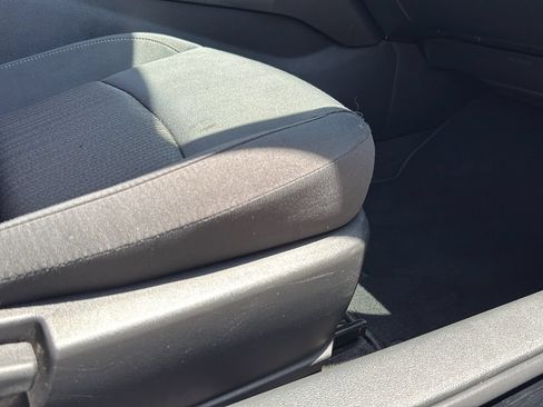 Used 2025 Nissan Altima 2.5 SV FWD image 25