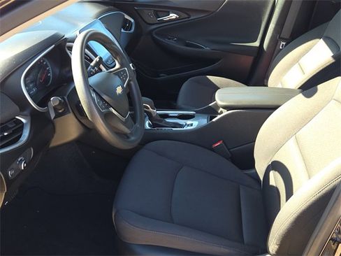 Used 2024 Chevrolet Malibu LT image 18