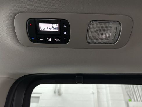 Used 2025 Honda Odyssey EX-L image 37