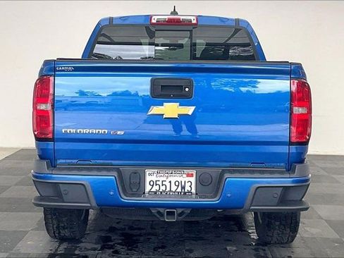 Used 2019 Chevrolet Colorado Z71 AWD/4WD image 3