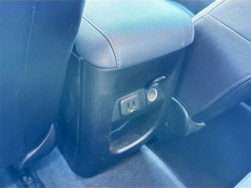 Used 2022 Chevrolet Colorado Z71 image 28