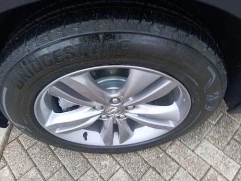 Used 2023 Acura MDX SH-AWD image 9