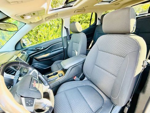 Used 2018 GMC Acadia SLE image 28