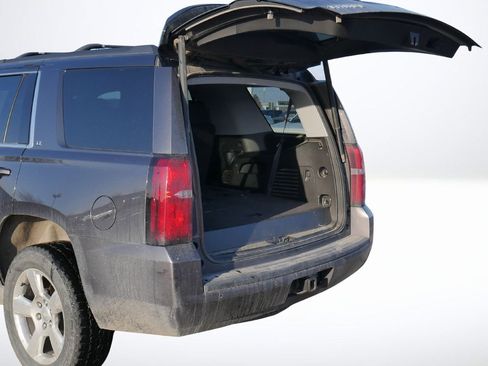 Used 2016 Chevrolet Tahoe LT image 12