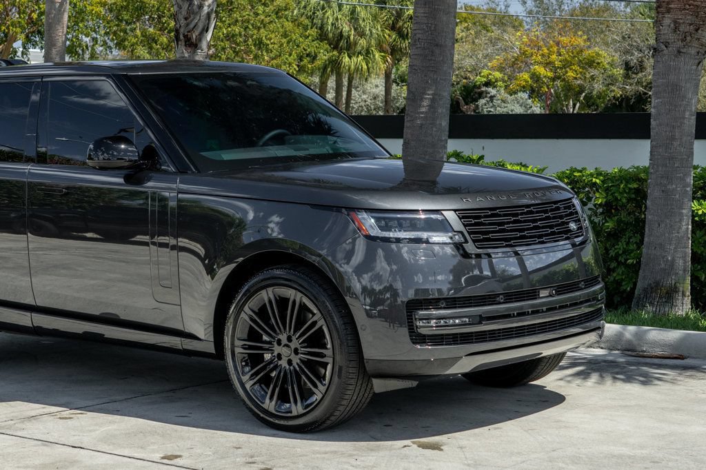 Used 2026 Land Rover Range Rover SE AWD/4WD image 10