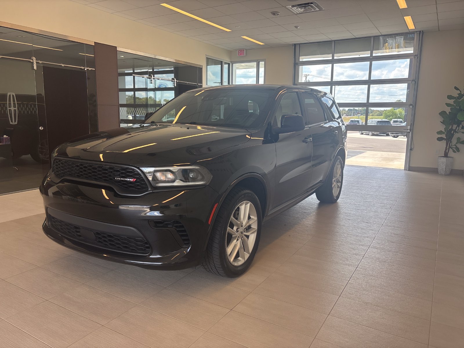 Used 2023 Dodge Durango GT AWD/4WD image 4