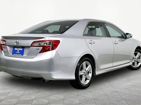 Used 2012 Toyota Camry SE image 12