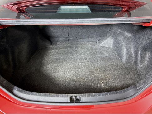 Used 2019 Toyota Corolla LE image 31