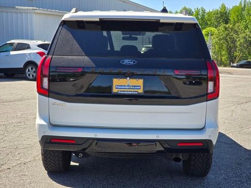 Used 2025 Ford Expedition Tremor AWD/4WD image 25