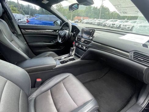 Used 2018 Honda Accord Sport image 15