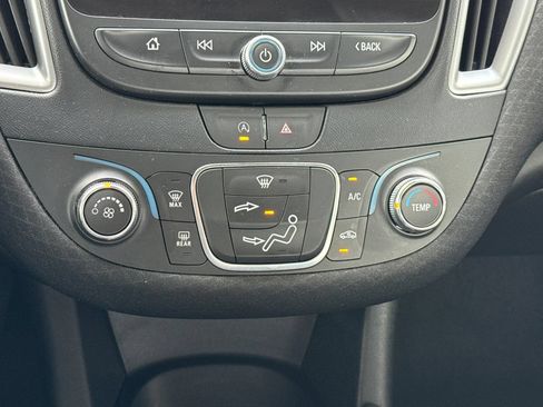 Used 2025 Chevrolet Malibu RS FWD image 29