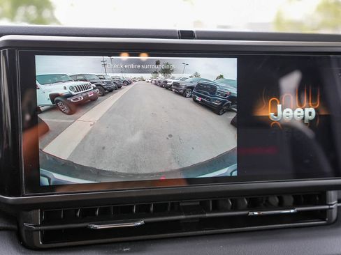 New 2026 Jeep Wrangler Unlimited Rubicon image 24