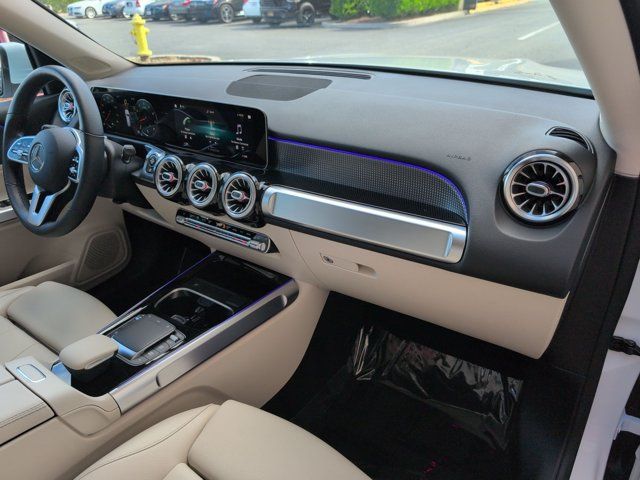 Used 2021 Mercedes-Benz GLB 250 w/ Premium Package image 22