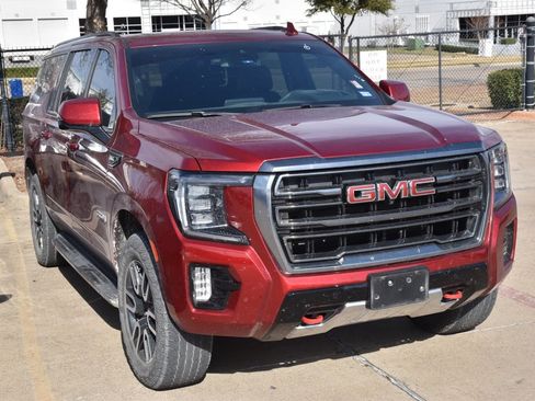 Used 2024 GMC Yukon XL AT4 w/ Technology Package image 4