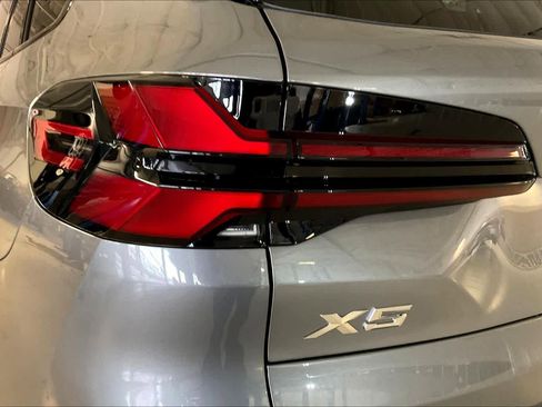 New 2026 BMW X5 sDrive40i w/ M Sport Package image 14