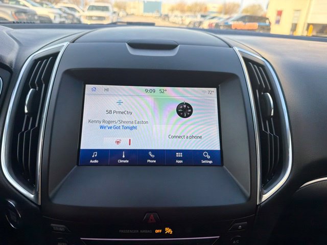 Used 2019 Ford Edge Titanium w/ Cold Weather Package AWD/4WD image 27