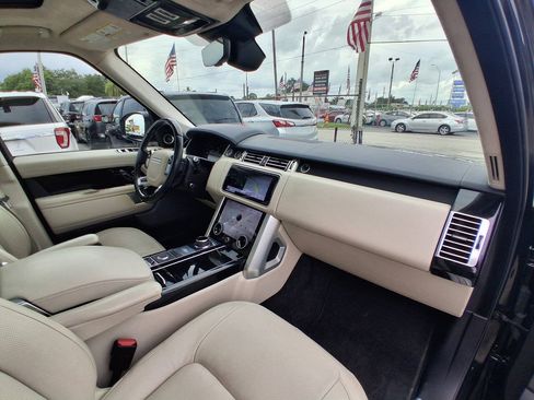 Used 2019 Land Rover Range Rover Supercharged AWD/4WD image 20