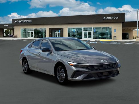 New 2026 Hyundai Elantra SEL Sport Premium FWD image 11