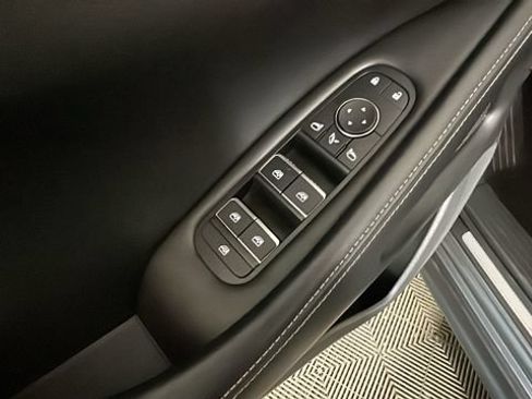 Used 2024 INFINITI QX60 Luxe AWD/4WD image 10