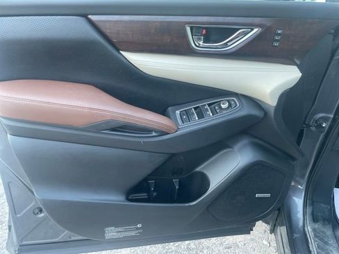 Used 2022 Subaru Ascent Touring image 10