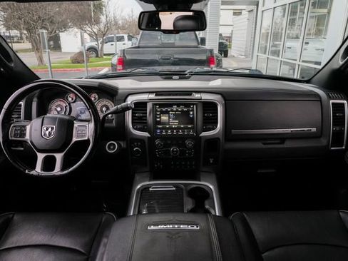 Used 2018 RAM 3500 Laramie Longhorn image 44