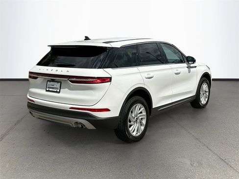 Used 2023 Lincoln Corsair FWD image 7