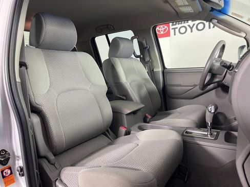 Used 2008 Nissan Frontier LE w/ Side & Curtain Airbag Pkg image 32