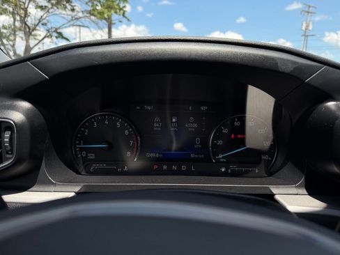 Used 2023 Ford Explorer XLT w/ Equipment Group 202A AWD/4WD image 16