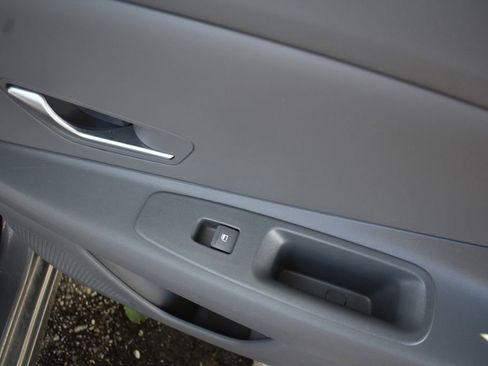 Used 2024 Hyundai Elantra SEL FWD image 24