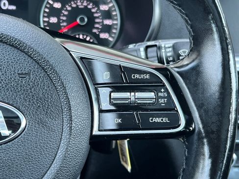 Used 2020 Kia Optima SE FWD image 25