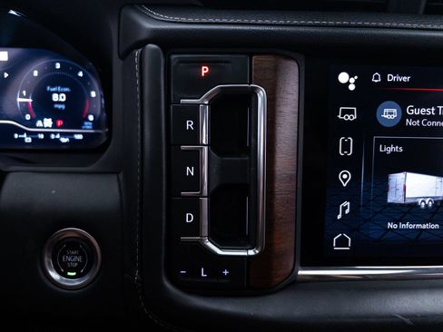 Used 2023 GMC Yukon XL Denali Ultimate AWD/4WD image 39