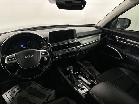 Used 2022 Kia Telluride LX FWD image 15