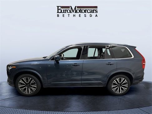 Used 2022 Volvo XC90 T5 Momentum w/ Advanced Package image 2