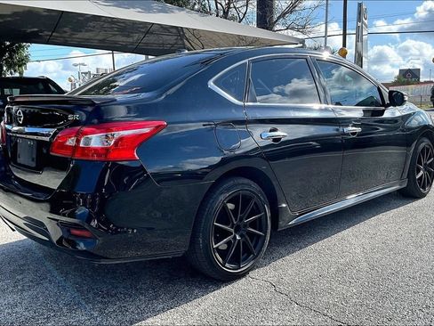Used 2019 Nissan Sentra SR FWD image 8
