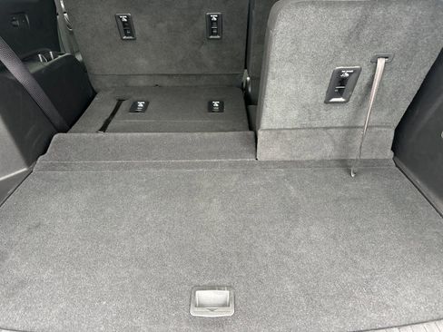 New 2025 GMC Acadia Elevation image 14